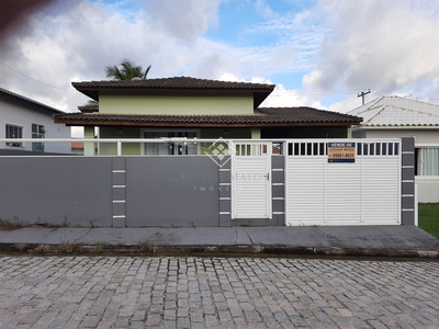 Casa em São Mateus, São Pedro Da Aldeia/RJ de 124m² 3 quartos à venda por R$ 449.000,00