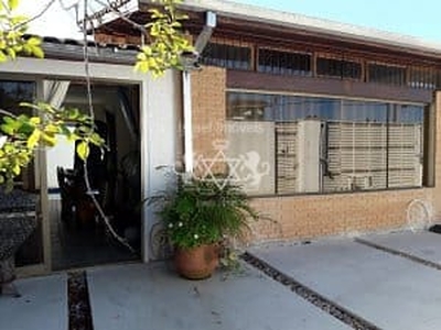 Casa em Sumaré, Caraguatatuba/SP de 450m² 3 quartos à venda por R$ 799.000,00