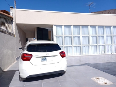 Casa em Taguatinga Norte (Taguatinga), Brasília/DF de 200m² 3 quartos à venda por R$ 1.379.000,00