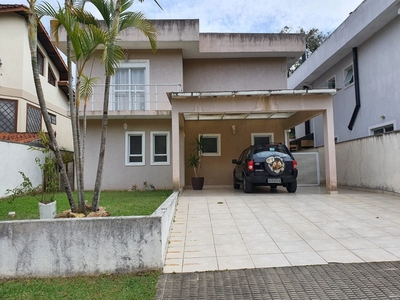 Casa em Transurb, Itapevi/SP de 218m² 3 quartos à venda por R$ 949.000,00