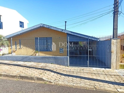 Casa em Trianon, Guarapuava/PR de 117m² 3 quartos à venda por R$ 399.000,00