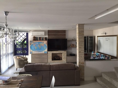 Casa em Tristeza, Porto Alegre/RS de 195m² 3 quartos à venda por R$ 1.249.000,00
