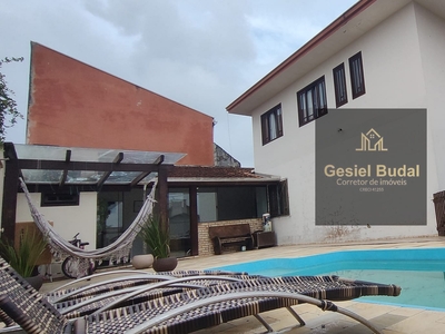 Casa em Ulisses Guimarães, Joinville/SC de 300m² 5 quartos à venda por R$ 889.000,00