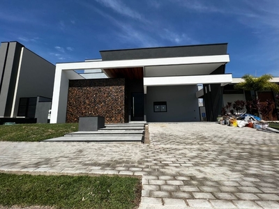 Casa em Urbanova, São José dos Campos/SP de 270m² 4 quartos à venda por R$ 2.329.000,00