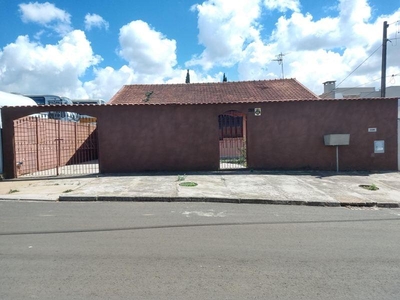 Casa em Uvaranas, Ponta Grossa/PR de 150m² 4 quartos à venda por R$ 299.000,00