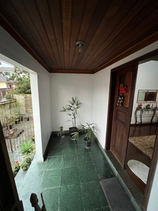 Casa em Valparaíso, Petrópolis/RJ de 90m² 4 quartos à venda por R$ 649.000,00
