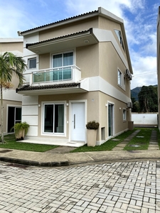 Casa em Vargem Grande, Rio de Janeiro/RJ de 248m² 4 quartos à venda por R$ 839.000,00