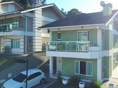 Casa em Várzea, Teresópolis/RJ de 180m² 4 quartos à venda por R$ 919.000,00