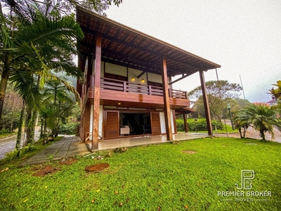 Casa em Várzea, Teresópolis/RJ de 371m² 5 quartos à venda por R$ 2.349.000,00