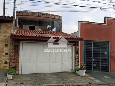 Casa em Veloso, Osasco/SP de 420m² 3 quartos à venda por R$ 749.000,00