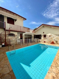 Casa em Vila Bandeirantes, Araçatuba/SP de 221m² 3 quartos à venda por R$ 629.000,00