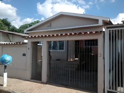 Casa em Vila Boa Esperança, Valinhos/SP de 146m² 4 quartos à venda por R$ 449.000,00