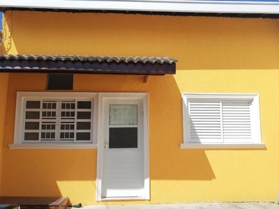 Casa em Vila das Flores, São José dos Campos/SP de 85m² 3 quartos à venda por R$ 348.900,00