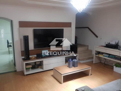 Casa em Vila Quintino, Carapicuíba/SP de 225m² 2 quartos à venda por R$ 549.000,00