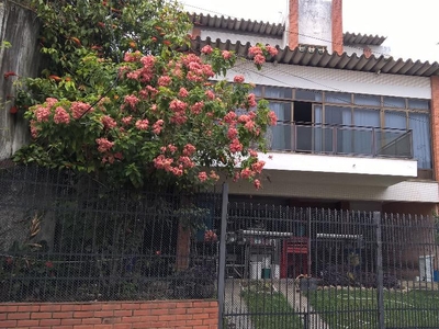 Casa em Vital Brasil, Niterói/RJ de 367m² 3 quartos à venda por R$ 649.000,00