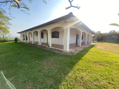Chácara em Vila Omizollo, Louveira/SP de 304m² 3 quartos à venda por R$ 1.199.000,00