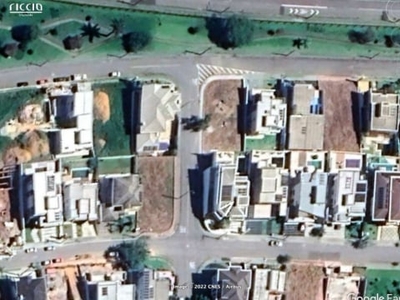 Excelente Terreno de ESQUINA de 468 m² com Leve Declive no Cond. residencial Jaguary, Urbanova SJC