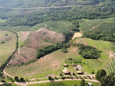 Fazenda em Centro, Barbacena/MG de 47m² 5 quartos à venda por R$ 3.899.000,00