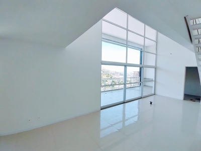 Penthouse em Joana D'Arc, Nova Iguaçu/RJ de 353m² 4 quartos à venda por R$ 2.599.000,00