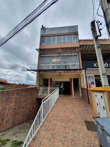 Predio em Cidade Industrial, Curitiba/PR de 640m² à venda por R$ 1.299.000,00