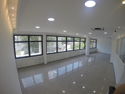 Sala em Bosque do Vianna, Cotia/SP de 75m² à venda por R$ 674.000,00