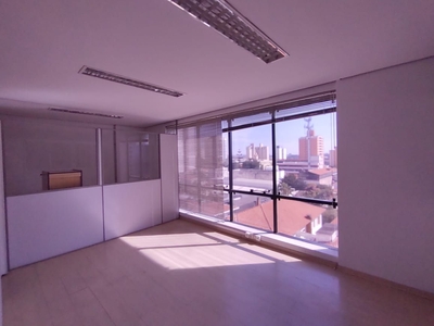 Sala em Centro, Piracicaba/SP de 101m² para locação R$ 1.700,00/mes