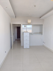 Sala em Centro, Rio de Janeiro/RJ de 32m² à venda por R$ 140.000,00 ou para locação R$ 600,00/mes