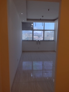 Sala em Centro, Rio de Janeiro/RJ de 42m² para locação R$ 700,00/mes