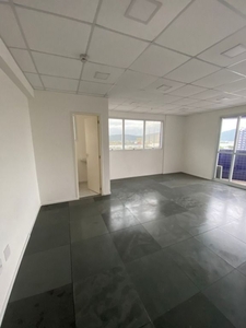 Sala em Ponta da Praia, Santos/SP de 36m² à venda por R$ 333.000,00