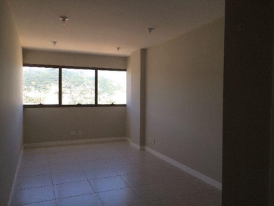 Sala em Trindade, Florianópolis/SC de 28m² à venda por R$ 247.000,00