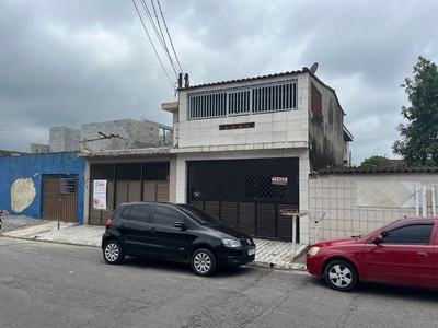 Sobrado em Boqueirão, Praia Grande/SP de 163m² 2 quartos à venda por R$ 429.000,00