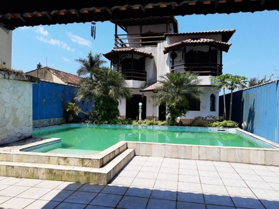 Sobrado em Canto do Forte, Praia Grande/SP de 327m² 6 quartos à venda por R$ 1.919.000,00