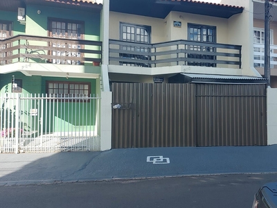 Sobrado em Orfãs, Ponta Grossa/PR de 98m² 3 quartos à venda por R$ 449.000,00