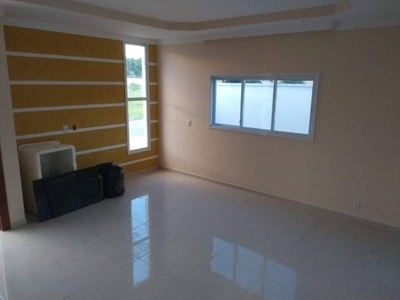 Sobrado em Piracangaguá, Taubaté/SP de 312m² 5 quartos à venda por R$ 900.000,00