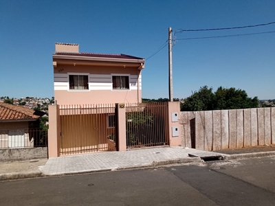 Sobrado em Ronda, Ponta Grossa/PR de 141m² 3 quartos à venda por R$ 379.000,00