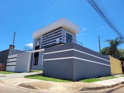 Sobrado em Uvaranas, Ponta Grossa/PR de 85m² 3 quartos à venda por R$ 298.000,00