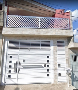 Sobrado em Vila Arizona, Itaquaquecetuba/SP de 120m² 4 quartos à venda por R$ 384.000,00