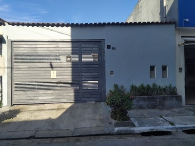 Sobrado em Vila Ema, São Paulo/SP de 164m² 3 quartos à venda por R$ 849.000,00