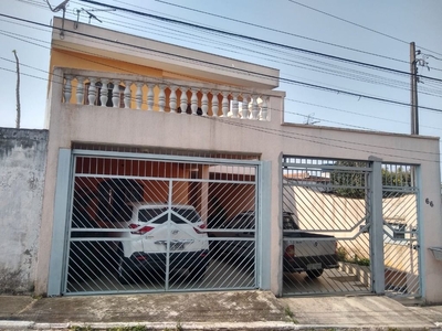 Sobrado em Vila Monteiro, Poá/SP de 239m² 3 quartos à venda por R$ 689.000,00