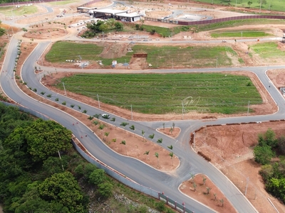 Terreno em Jardins Capri, Senador Canedo/GO de 372m² à venda por R$ 328.000,00