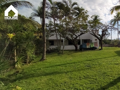 Terreno em Meaípe, Guarapari/ES de 10m² à venda por R$ 648.000,00
