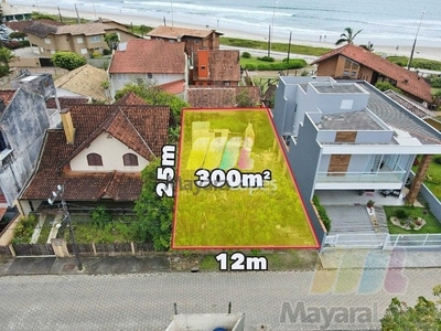 Terreno em Praia Do Ubatuba, São Francisco Do Sul/SC de 300m² à venda por R$ 648.000,00
