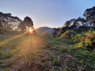 Terreno em Quitandinha, Petrópolis/RJ de 0m² à venda por R$ 338.000,01