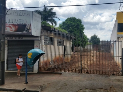 Terreno em Vila Nova, Maringá/PR de 10m² à venda por R$ 678.000,00