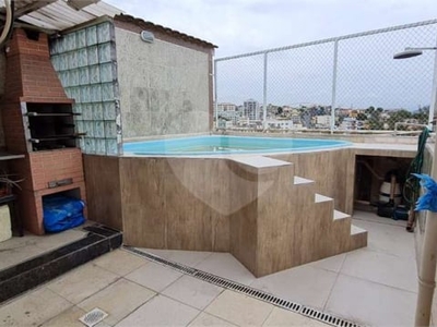 Uma maravilhosa cobertura duplex com piscina no bairro de TODOS OS SANTOS.