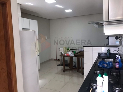 Apartamento à venda com 2 quartos no Guara II, Guará