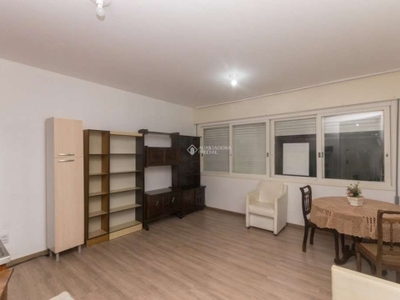 Apartamento com 1 quarto para alugar na rua demétrio ribeiro, 481, centro histórico, porto alegre, 30 m2 por r$ 950
