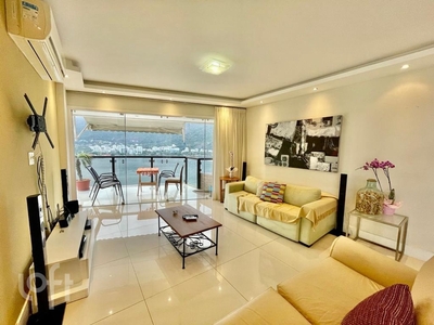 Apartamento à venda em Lagoa com 152 m², 3 quartos, 3 suítes, 1 vaga