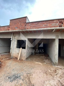 Casa com 3 quartos à venda, 133.0m²