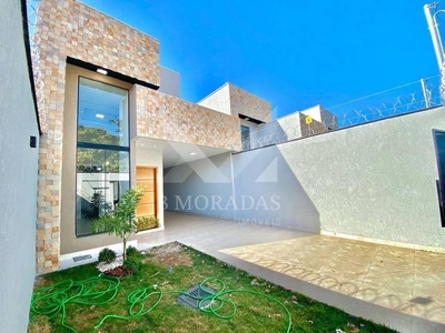 Casa com 3 quartos à venda, 163.0m²